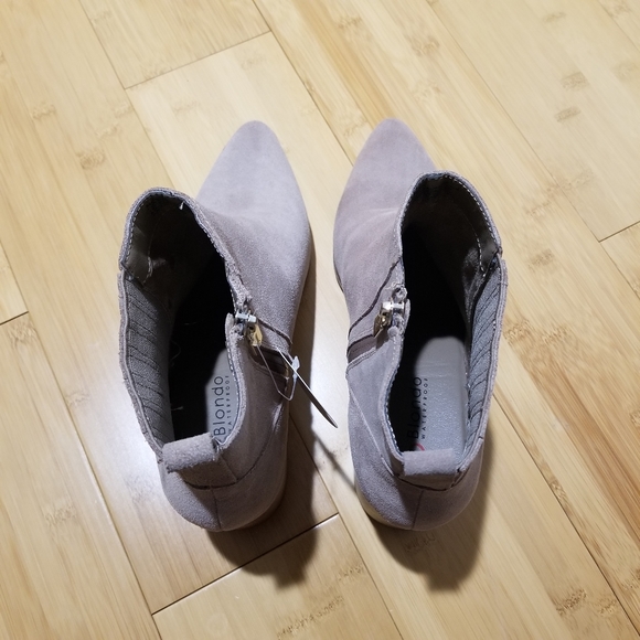 🌸 NWT Blondo Laureece Booties Ankle Boots Beige Nude Suede Waterproof Size 11 - Picture 7 of 12